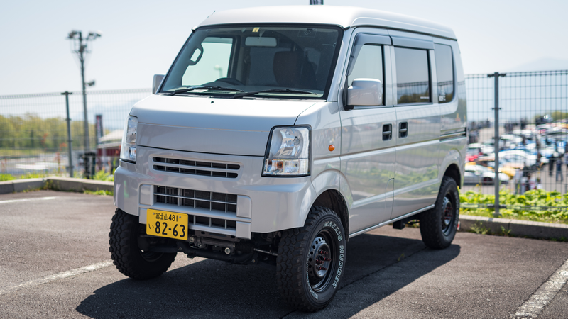 Fuji Speedway’s actual support van
